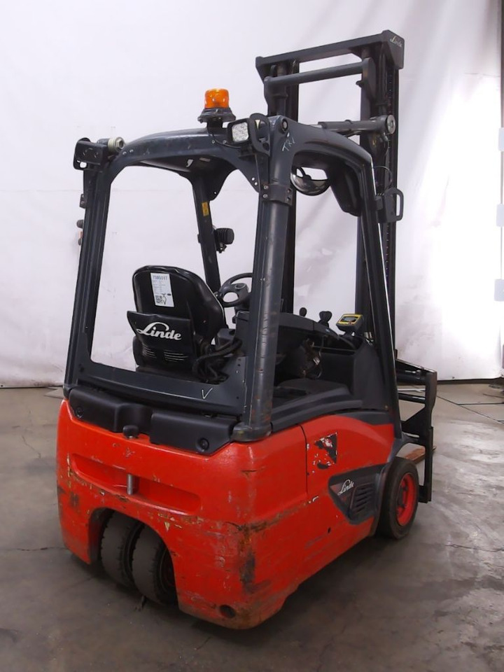 Linde E16C-02 - Elektrostapler: das Bild 2 Linde E16C-02 - Elektrostapler: das Bild 2