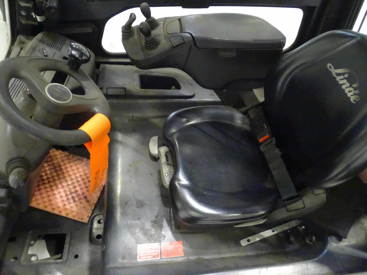 Linde E30HL-01/600 - Elektrostapler: das Bild 3 Linde E30HL-01/600 - Elektrostapler: das Bild 3