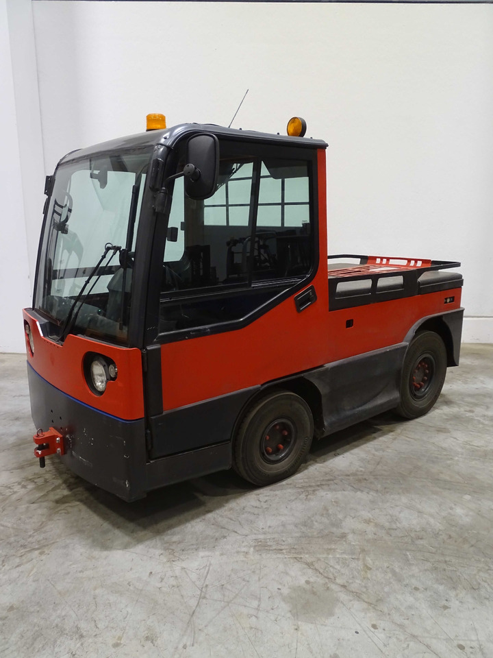 Linde P250 - Schleppfahrzeug: das Bild 1 Linde P250 - Schleppfahrzeug: das Bild 1