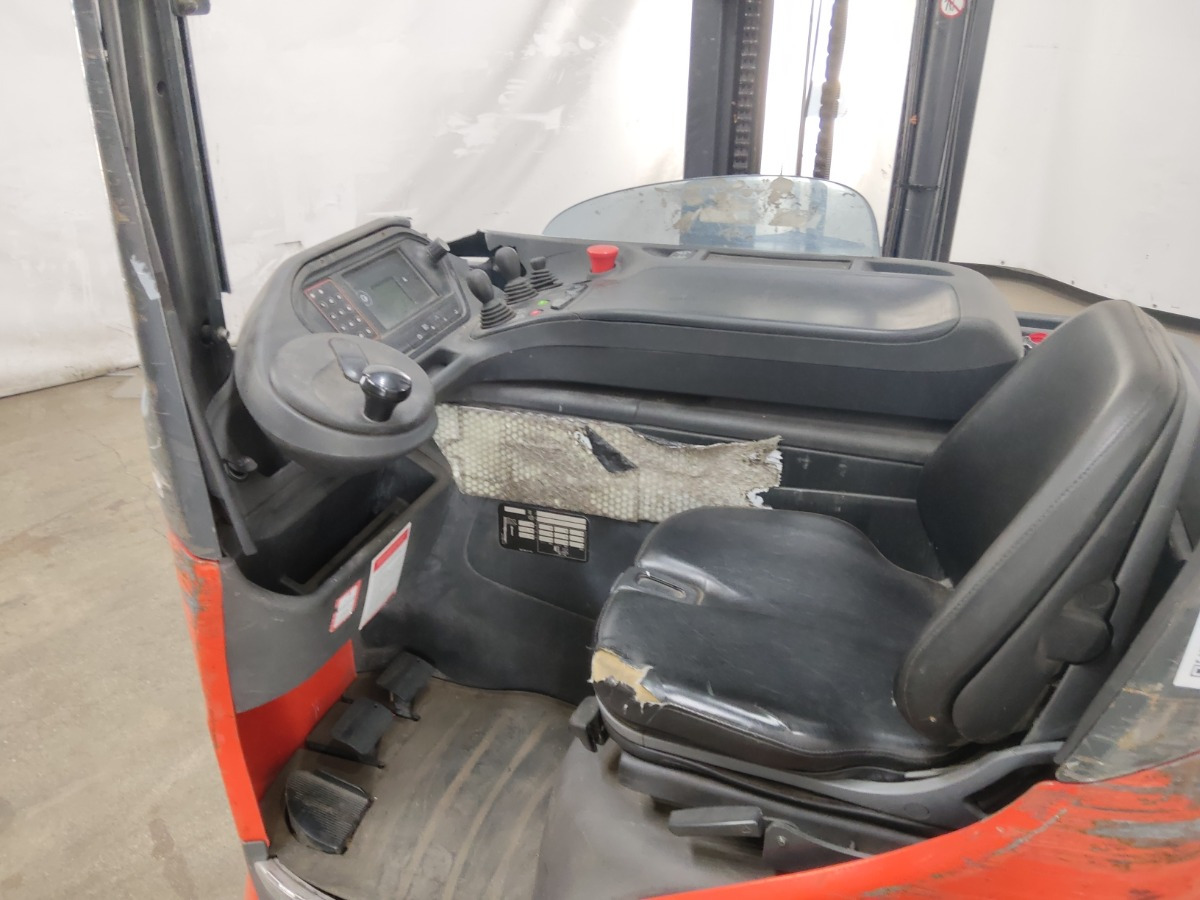 Linde R16HD-01 - Schubmaststapler: das Bild 3 Linde R16HD-01 - Schubmaststapler: das Bild 3