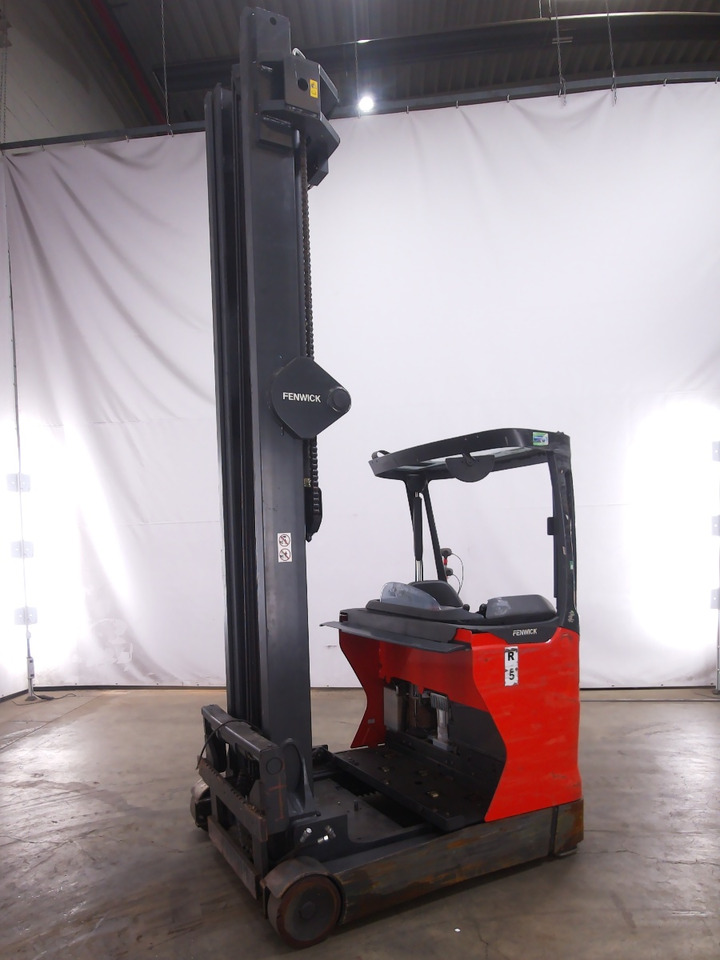 Linde R16HD-01 - Schubmaststapler: das Bild 4 Linde R16HD-01 - Schubmaststapler: das Bild 4