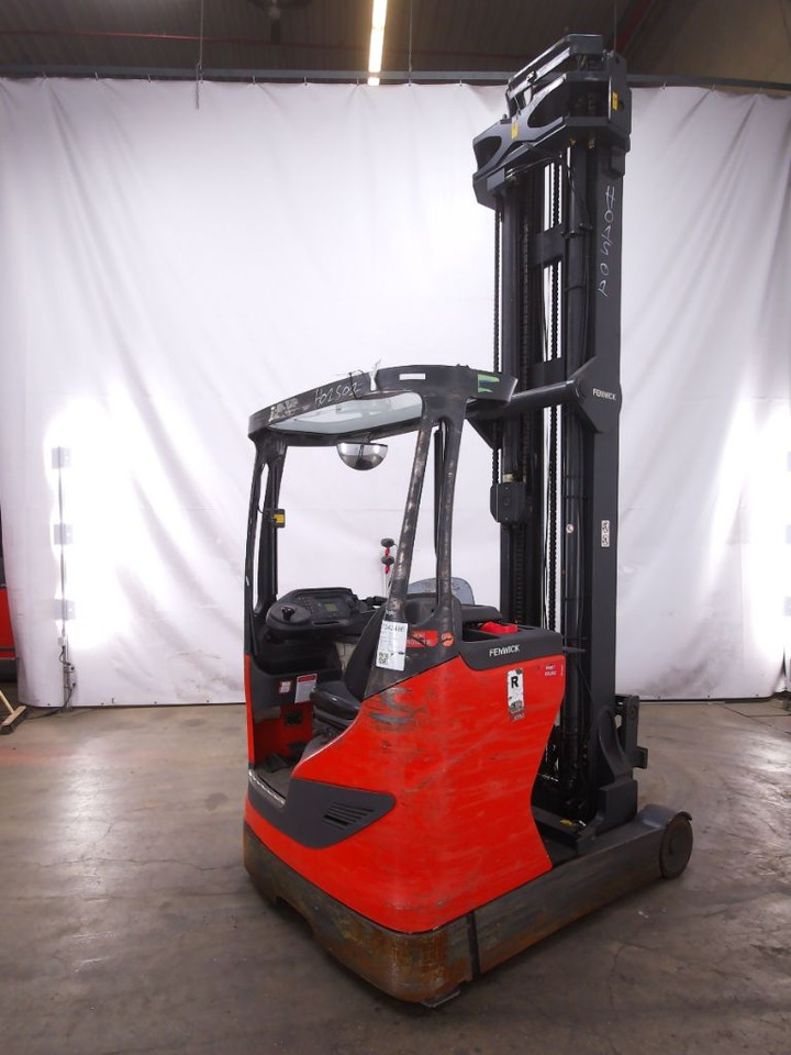 Linde R16HD-01 - Schubmaststapler: das Bild 2 Linde R16HD-01 - Schubmaststapler: das Bild 2