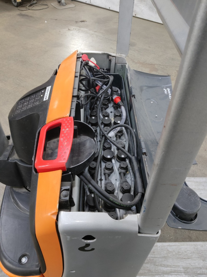 Still EXU16/BATT.NEU - Niederhubwagen: das Bild 4 Still EXU16/BATT.NEU - Niederhubwagen: das Bild 4