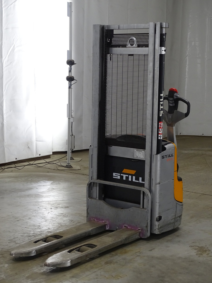 Still EXV12 - Hochhubwagen: das Bild 1 Still EXV12 - Hochhubwagen: das Bild 1