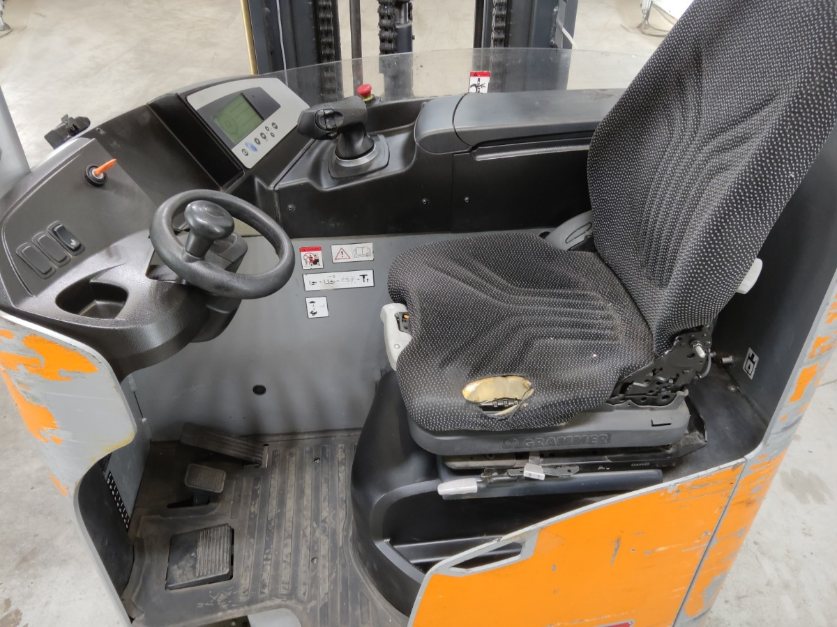 Still FM-X14 - Schubmaststapler: das Bild 2 Still FM-X14 - Schubmaststapler: das Bild 2