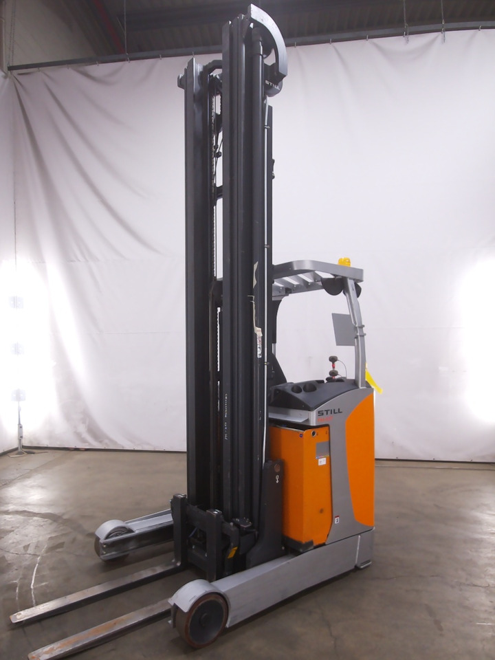 Still FM-X17 - Schubmaststapler: das Bild 1 Still FM-X17 - Schubmaststapler: das Bild 1