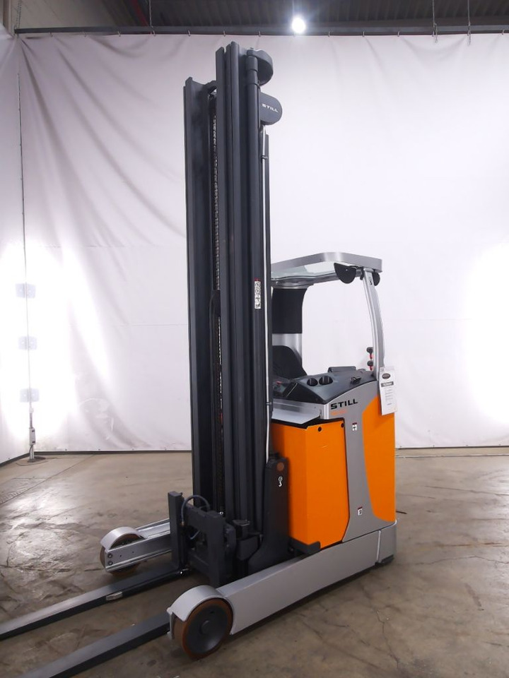 Still FM-X17 - Schubmaststapler: das Bild 1 Still FM-X17 - Schubmaststapler: das Bild 1