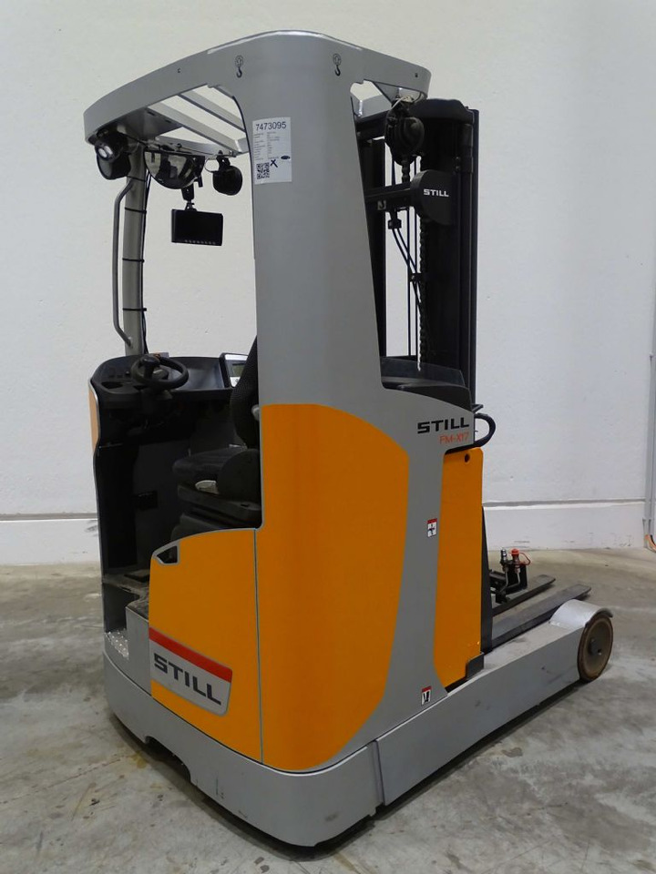 Still FM-X17 - Schubmaststapler: das Bild 2 Still FM-X17 - Schubmaststapler: das Bild 2