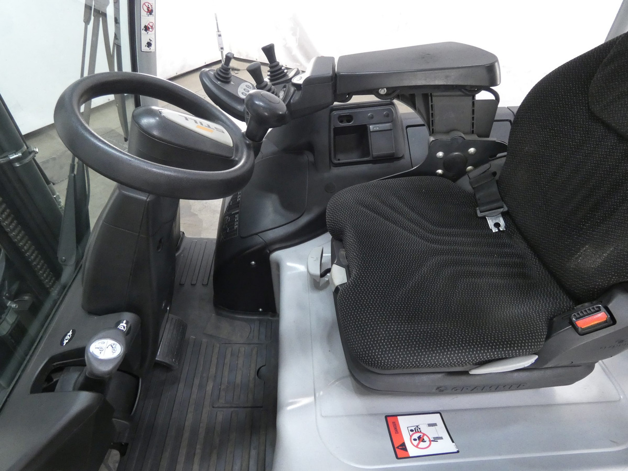 Still RX60-25 - Elektrostapler: das Bild 3 Still RX60-25 - Elektrostapler: das Bild 3