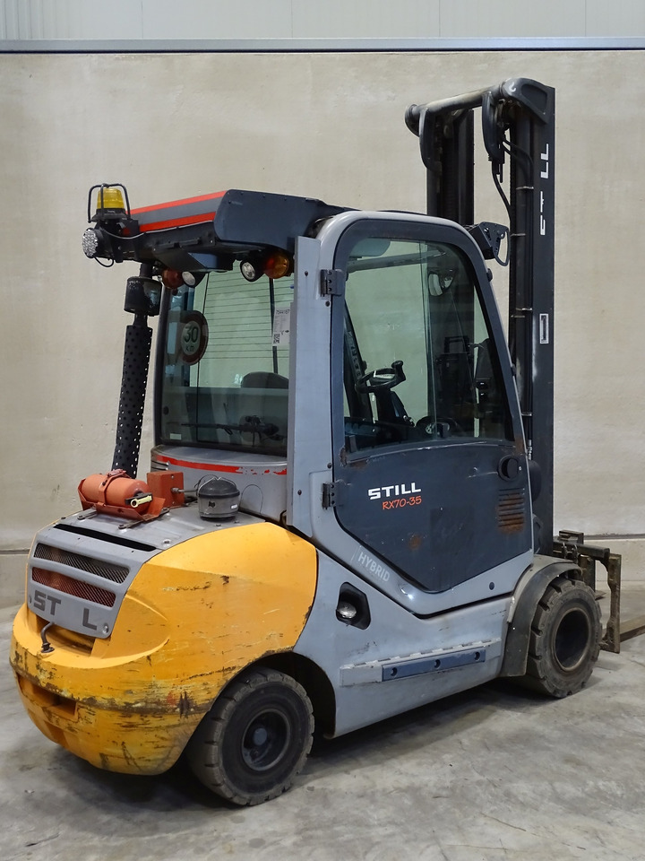 Still RX70-35 - Dieselstapler: das Bild 2 Still RX70-35 - Dieselstapler: das Bild 2