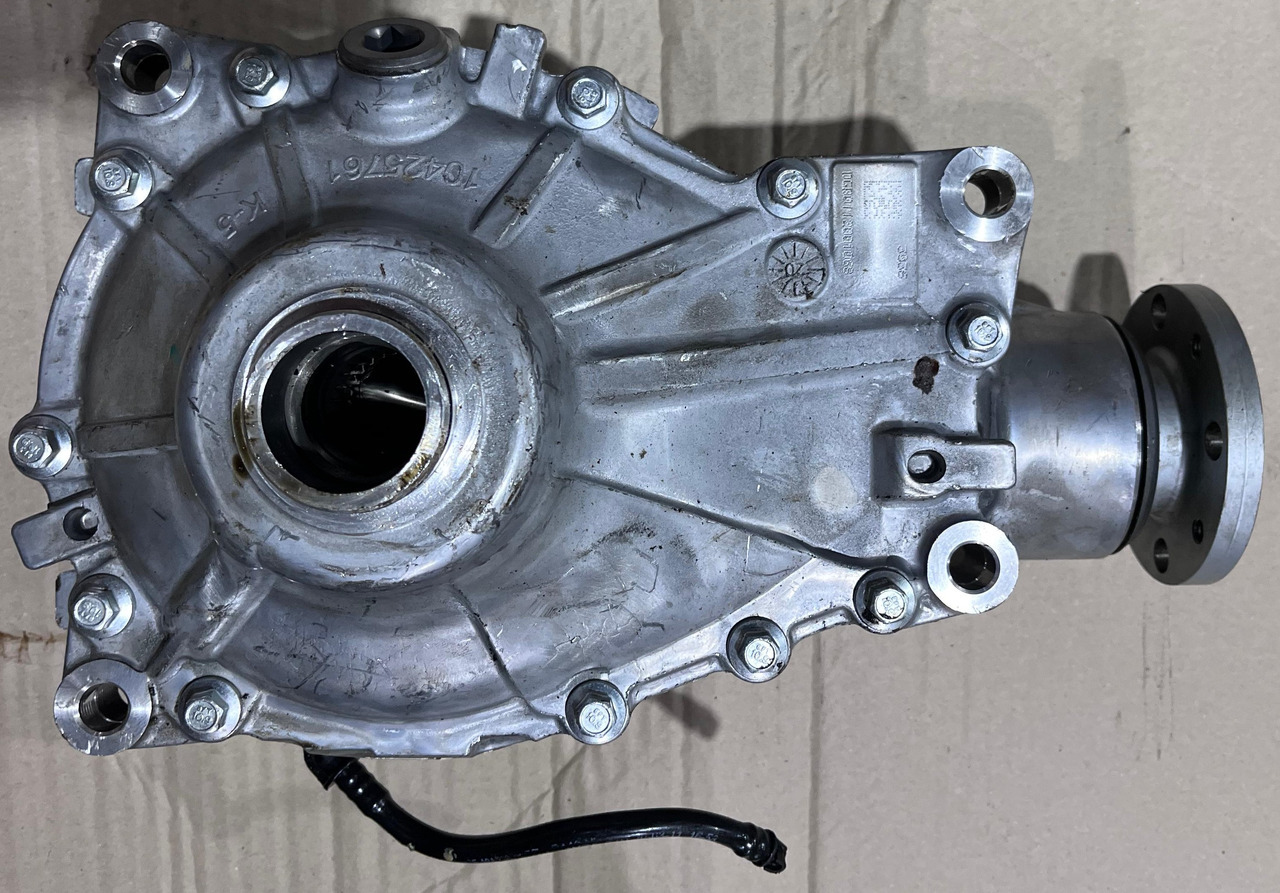 BMW 7558153 FRONT DIFFERENTIAL - Getriebe und Teile für Andere Technik: das Bild 1 BMW 7558153 FRONT DIFFERENTIAL - Getriebe und Teile für Andere Technik: das Bild 1