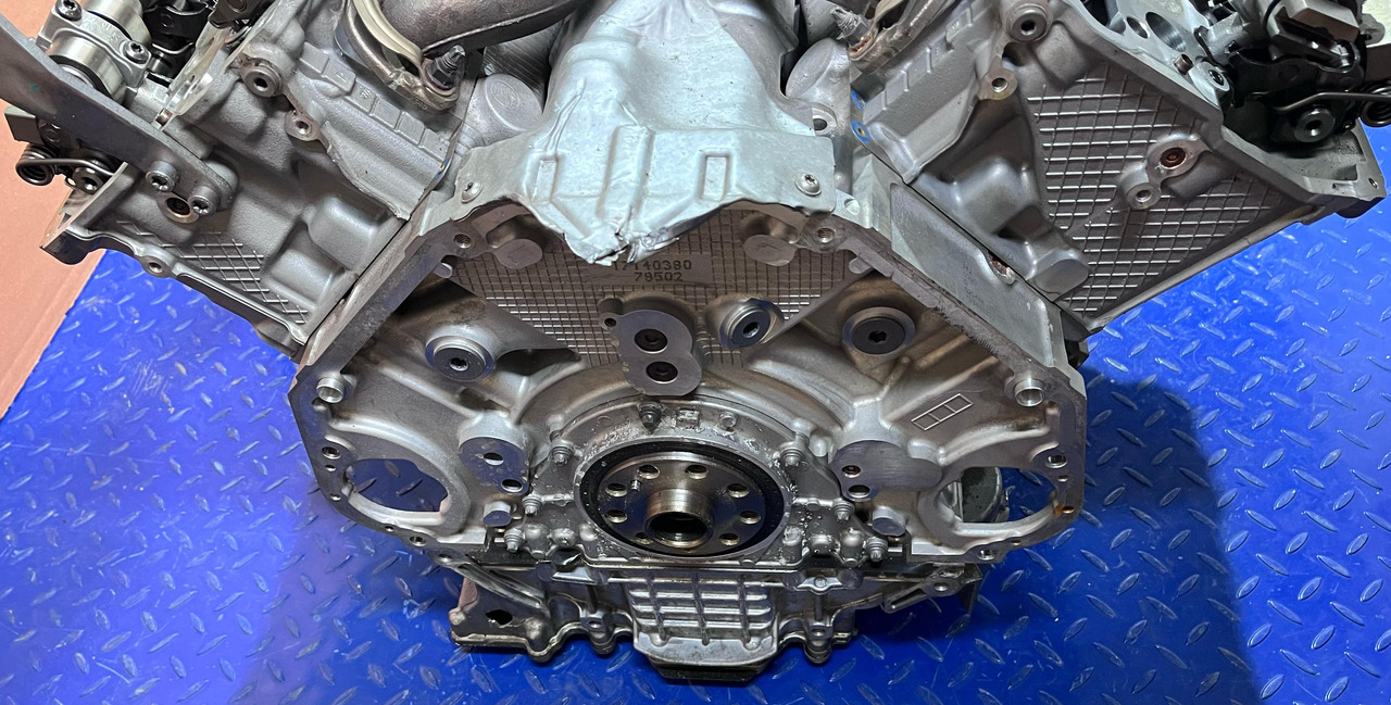 BMW Motor N63B44D Euro 6 - Motor und Teile für Andere Technik: das Bild 2 BMW Motor N63B44D Euro 6 - Motor und Teile für Andere Technik: das Bild 2