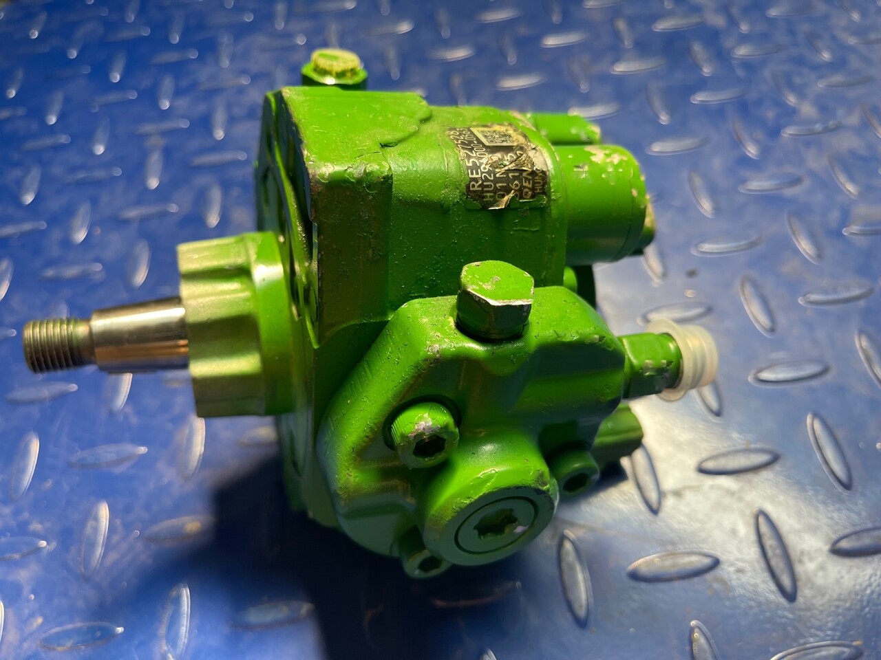 John Deere Injection Pump RE527528 - Kraftstoffpumpe für Traktor: das Bild 2 John Deere Injection Pump RE527528 - Kraftstoffpumpe für Traktor: das Bild 2