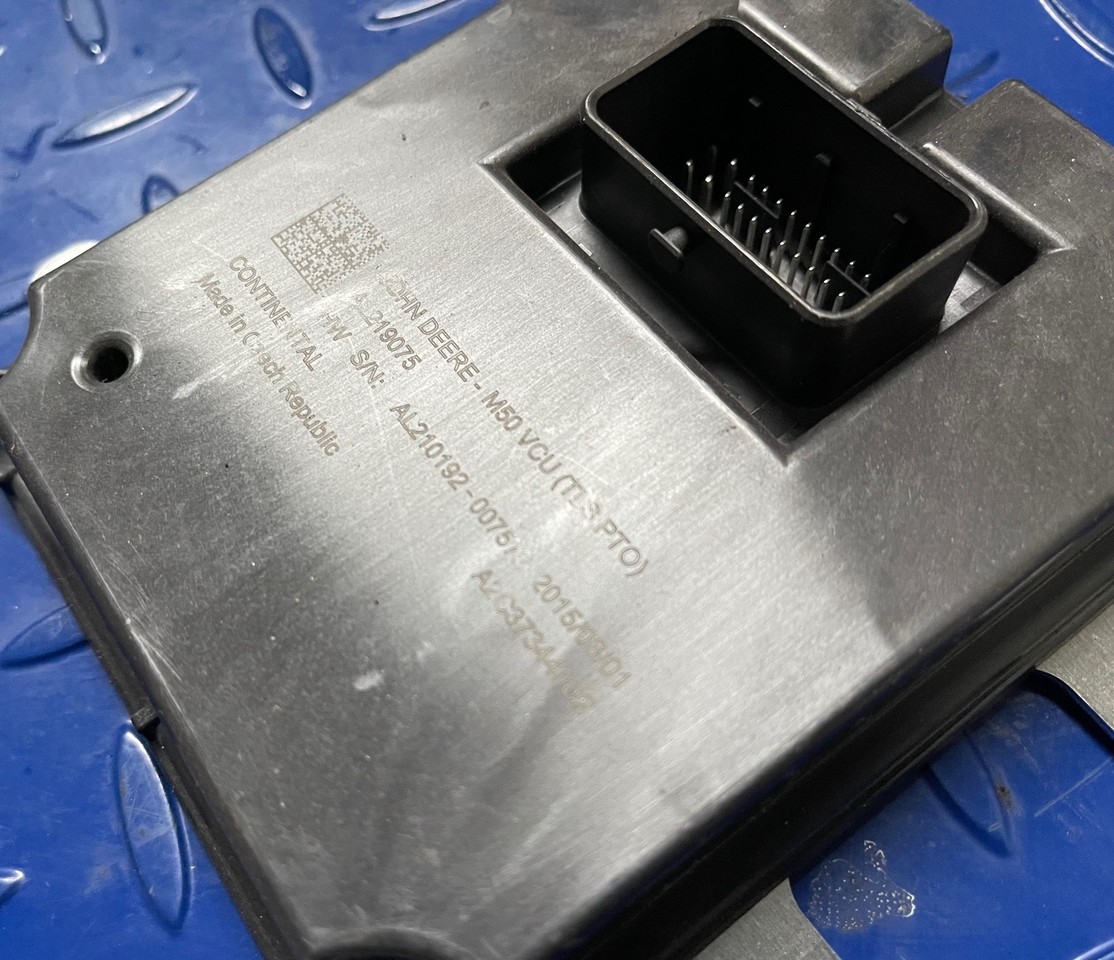 John Deere M50 radar unit AL219075 - Steuergerät für Landmaschine: das Bild 2 John Deere M50 radar unit AL219075 - Steuergerät für Landmaschine: das Bild 2