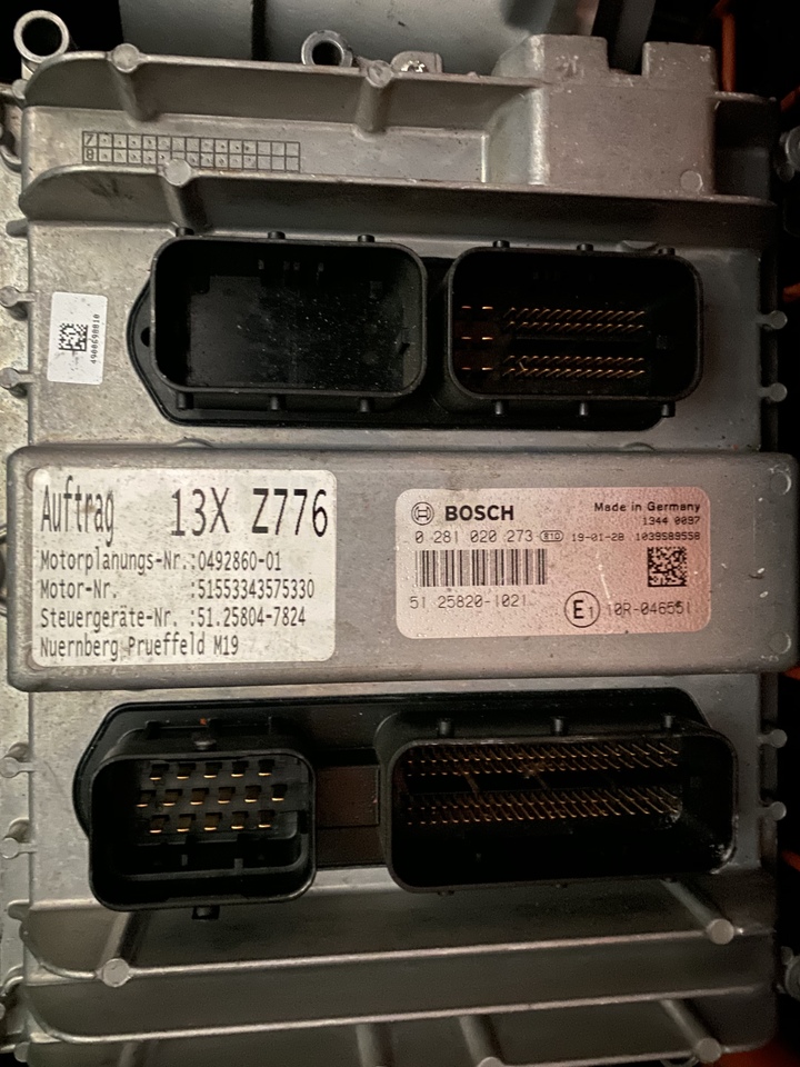 MAN TGX Euro 6 ECU 12.4L - Steuergerät für LKW: das Bild 1 MAN TGX Euro 6 ECU 12.4L - Steuergerät für LKW: das Bild 1