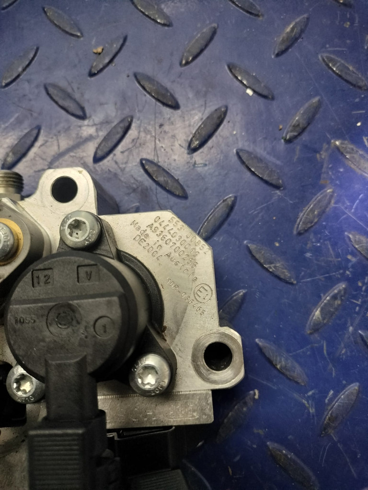 MERCEDES-BENZ Atego 2015 om934 fuel metering unit A9360700255 A9360700255 - Kraftstoffpumpe für LKW: das Bild 3 MERCEDES-BENZ Atego 2015 om934 fuel metering unit A9360700255 A9360700255 - Kraftstoffpumpe für LKW: das Bild 3
