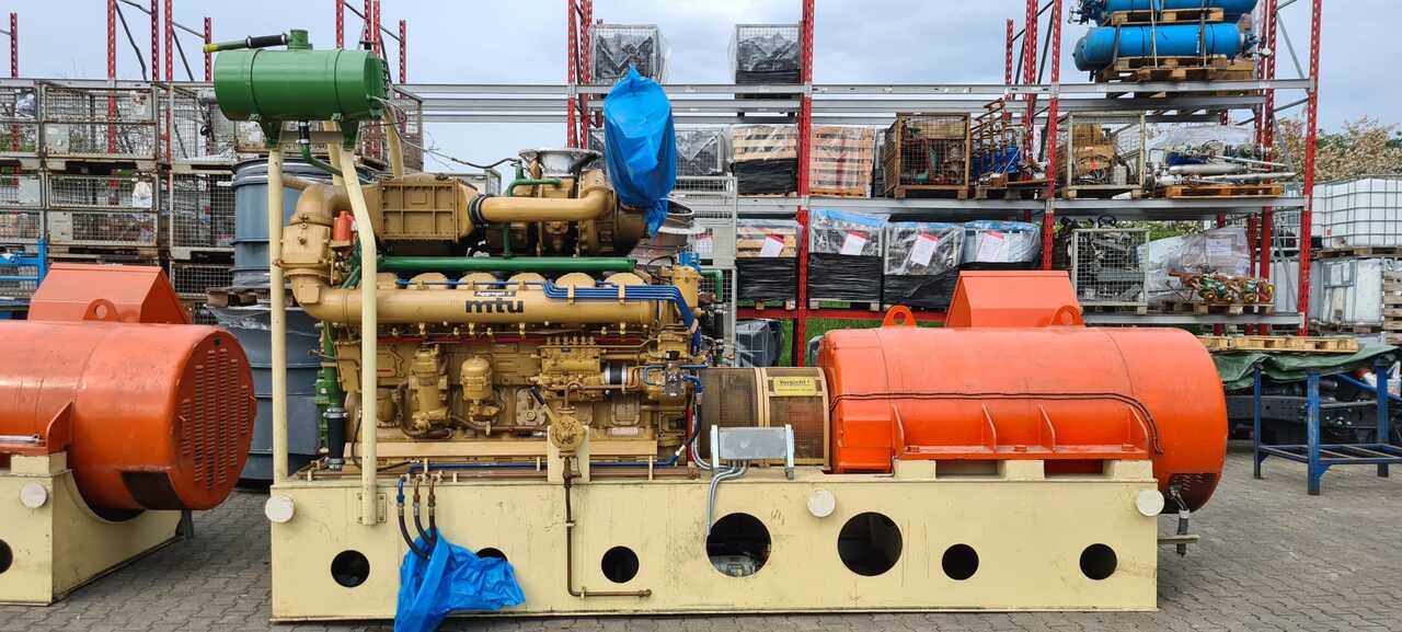 MTU Diesel Electric Generator 1500 kVA - Motor und Teile für Anbauteil: das Bild 1 MTU Diesel Electric Generator 1500 kVA - Motor und Teile für Anbauteil: das Bild 1