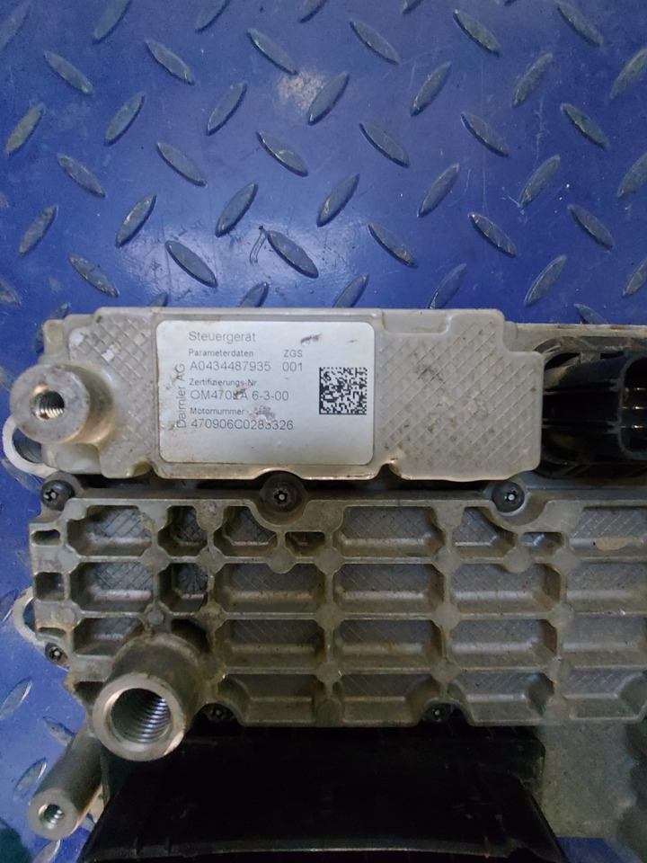 Mercedes Actros MP4 Atego Antos MCM 2.1 A0014469535 Euro 6 ECU REMAN - Steuergerät für LKW: das Bild 2 Mercedes Actros MP4 Atego Antos MCM 2.1 A0014469535 Euro 6 ECU REMAN - Steuergerät für LKW: das Bild 2