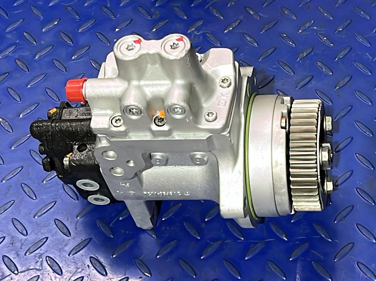 Mercedes Atego OM934 Euro 6 High Pressure Pump OM934 - Kraftstoffpumpe für LKW: das Bild 1 Mercedes Atego OM934 Euro 6 High Pressure Pump OM934 - Kraftstoffpumpe für LKW: das Bild 1