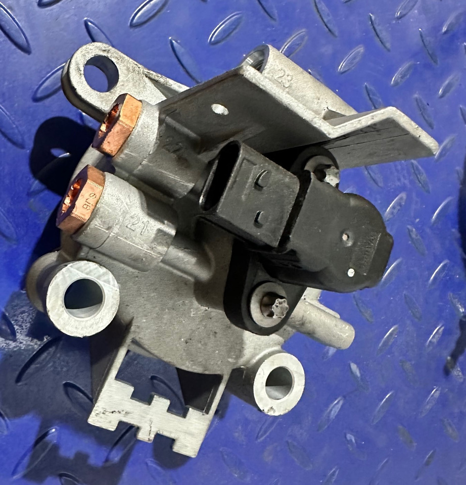 Wabco Switch Cilinder A0032605663 - Getriebe und Teile für LKW: das Bild 4 Wabco Switch Cilinder A0032605663 - Getriebe und Teile für LKW: das Bild 4