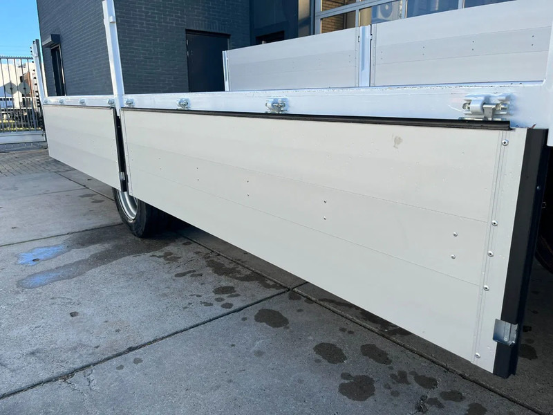 Pritsche LKW, Zustand - NEU Mercedes-Benz Accelo 915 4x2 Flatbed with dropsides: das Bild 13