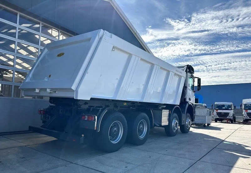 Kipper, Zustand - NEU Mercedes-Benz Arocs 4140 K 8x4 Meiller Tipper (1unit): das Bild 18