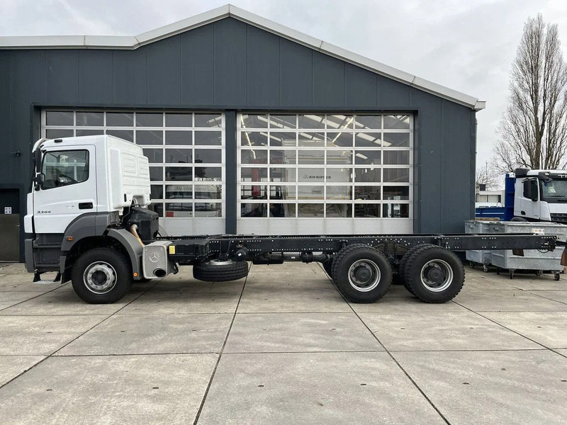 Mercedes-Benz Axor 3344 6x4 Chassis Cabin - Fahrgestell LKW: das Bild 2 Mercedes-Benz Axor 3344 6x4 Chassis Cabin - Fahrgestell LKW: das Bild 2