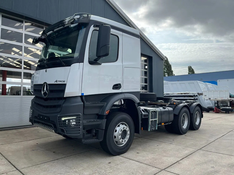 Mercedes-Benz Actros 3340 S 6x4 Tractor Head - Sattelzugmaschine: das Bild 1 Mercedes-Benz Actros 3340 S 6x4 Tractor Head - Sattelzugmaschine: das Bild 1