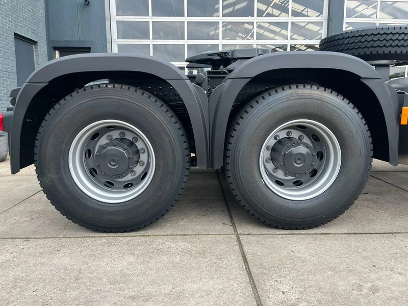 Sattelzugmaschine, Zustand - NEU Mercedes-Benz Actros 3348 S 6x4 Tractor Head: das Bild 14