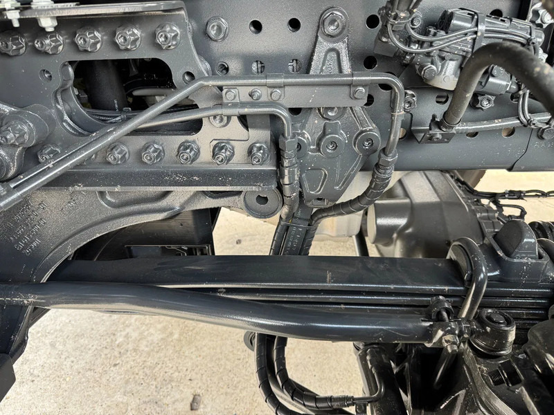 Sattelzugmaschine, Zustand - NEU Mercedes-Benz Arocs 4058 AS 6x6 Tractor Head 180T Push Pull EURO-3: das Bild 13