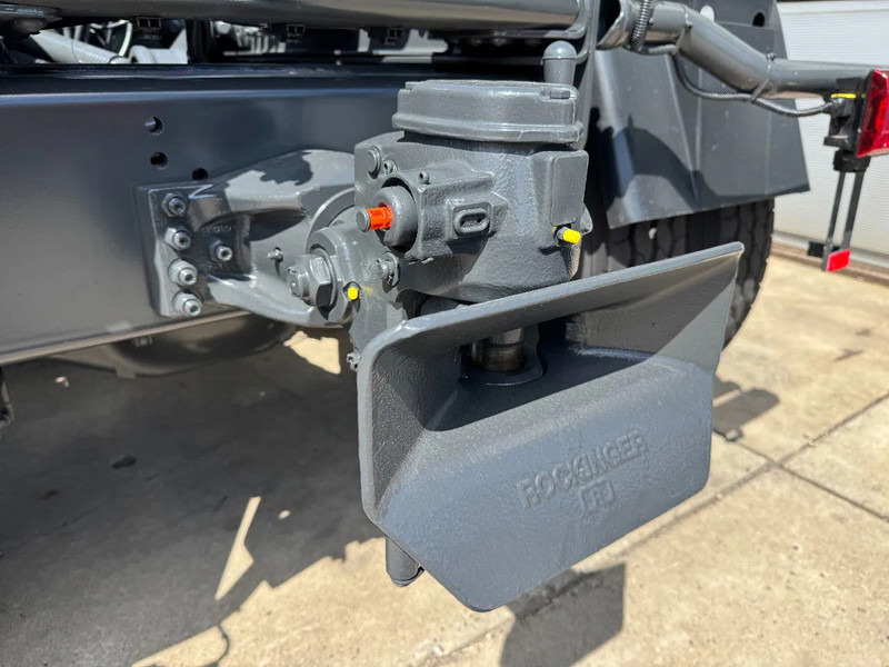 Sattelzugmaschine, Zustand - NEU Mercedes-Benz Arocs 4058 AS 6x6 Tractor Head 180T Push Pull EURO-3: das Bild 19