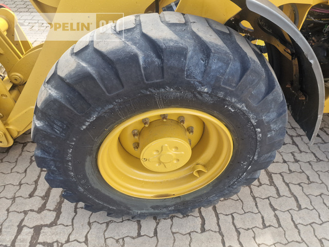 Radlader Cat 918M: das Bild 13