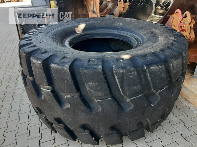 Michelin 1 x Reifen 36/65R33 - Reifen für Baumaschine: das Bild 1 Michelin 1 x Reifen 36/65R33 - Reifen für Baumaschine: das Bild 1