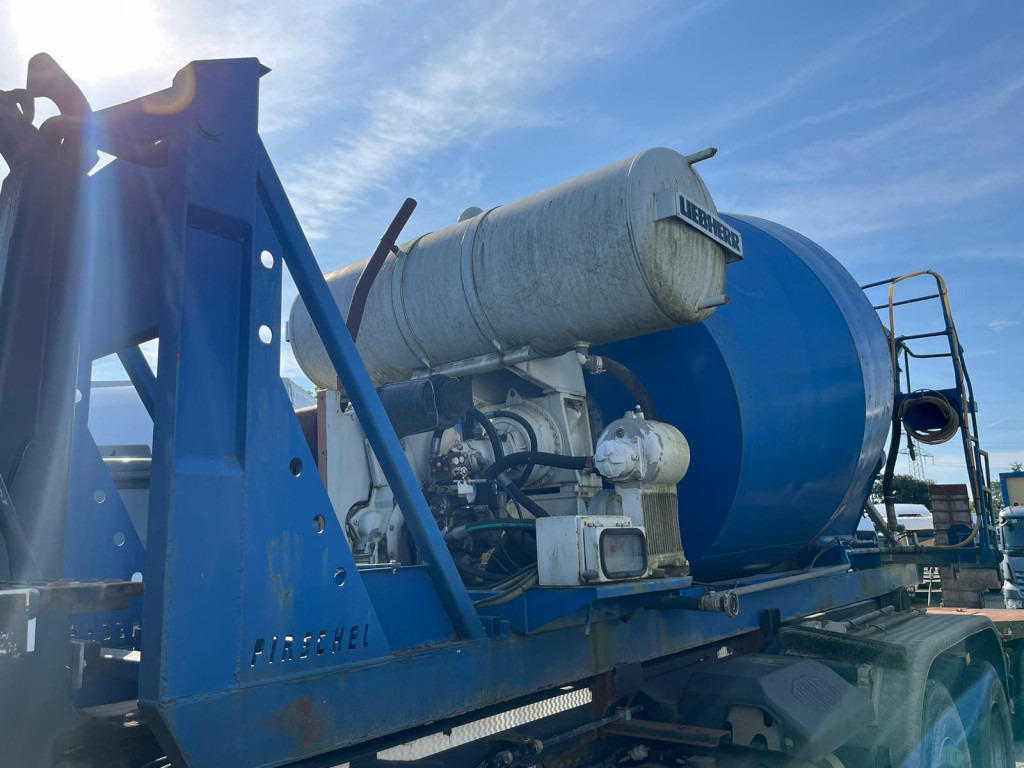 Abrollcontainer Betonmischaufbau mit sep. Motor - Betonmischtrommel: das Bild 3 Abrollcontainer Betonmischaufbau mit sep. Motor - Betonmischtrommel: das Bild 3