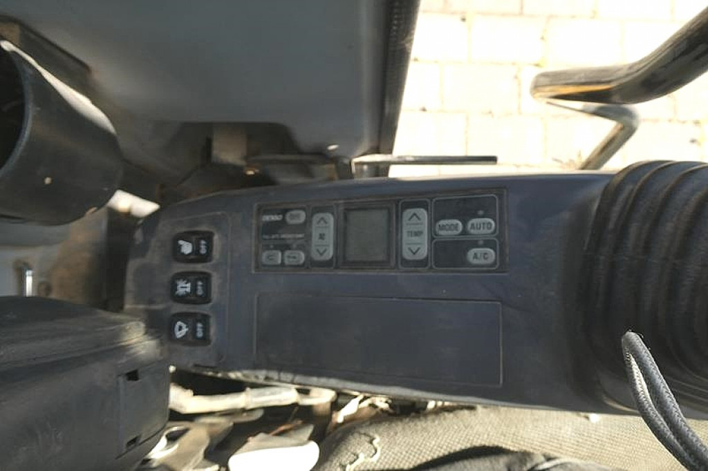 KOMATSU HANOMAG Mobilbagger PW140-7 Mobilbagger - Mobilbagger: das Bild 4 KOMATSU HANOMAG Mobilbagger PW140-7 Mobilbagger - Mobilbagger: das Bild 4