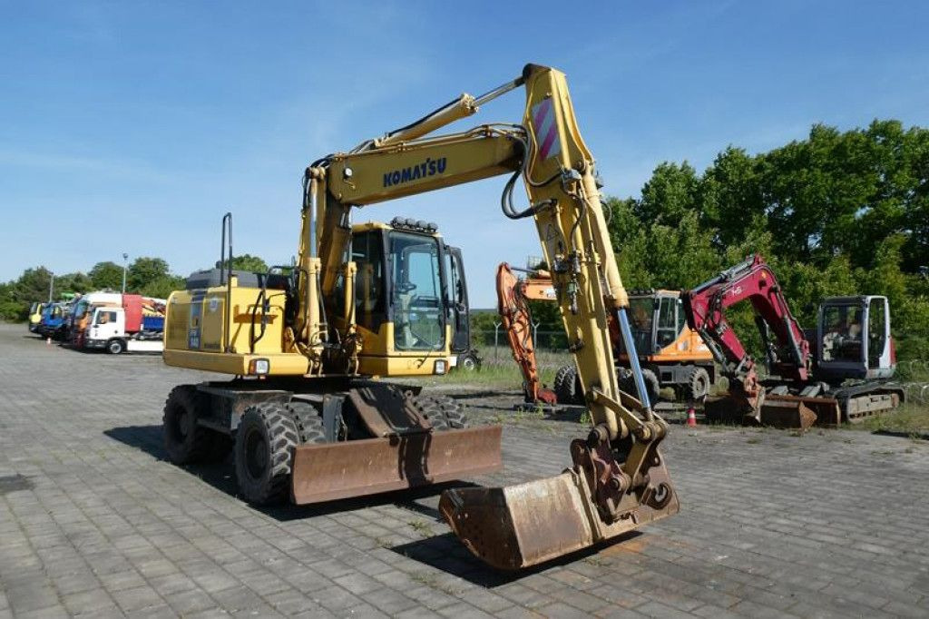 Komatsu Mobilbagger PW140-7 Mobilbagger - Mobilbagger: das Bild 1 Komatsu Mobilbagger PW140-7 Mobilbagger - Mobilbagger: das Bild 1