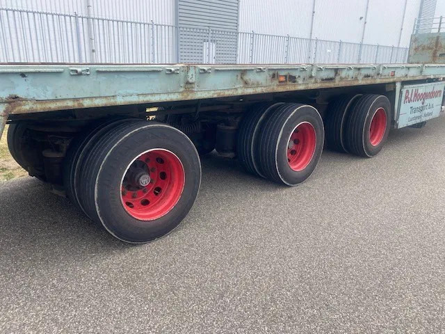 Floor open oplegger 3 asser uitschuifbaar, 2 x stuur, 1 x liftas - Pritschenauflieger/ Plattformauflieger: das Bild 4 Floor open oplegger 3 asser uitschuifbaar, 2 x stuur, 1 x liftas - Pritschenauflieger/ Plattformauflieger: das Bild 4