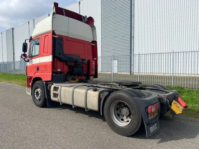 DAF CF 370 spacecab skylights - Sattelzugmaschine: das Bild 3 DAF CF 370 spacecab skylights - Sattelzugmaschine: das Bild 3