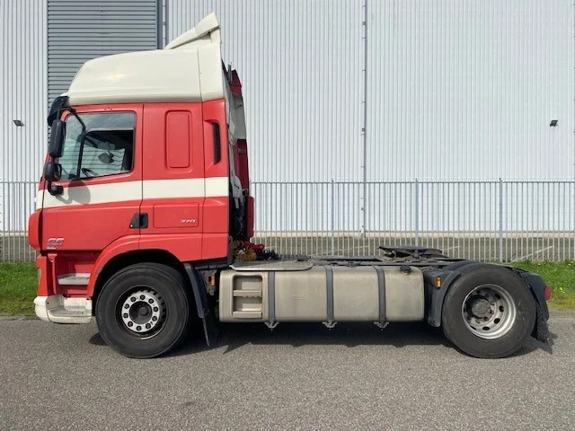 DAF CF 370 spacecab skylights - Sattelzugmaschine: das Bild 4 DAF CF 370 spacecab skylights - Sattelzugmaschine: das Bild 4