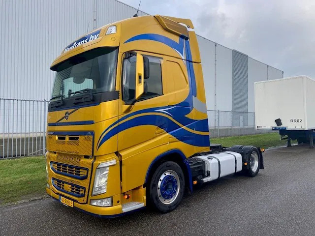Volvo FH 13.460 trekker, met XL cabine, special paint en incl parc cool, fridge, - Sattelzugmaschine: das Bild 1 Volvo FH 13.460 trekker, met XL cabine, special paint en incl parc cool, fridge, - Sattelzugmaschine: das Bild 1