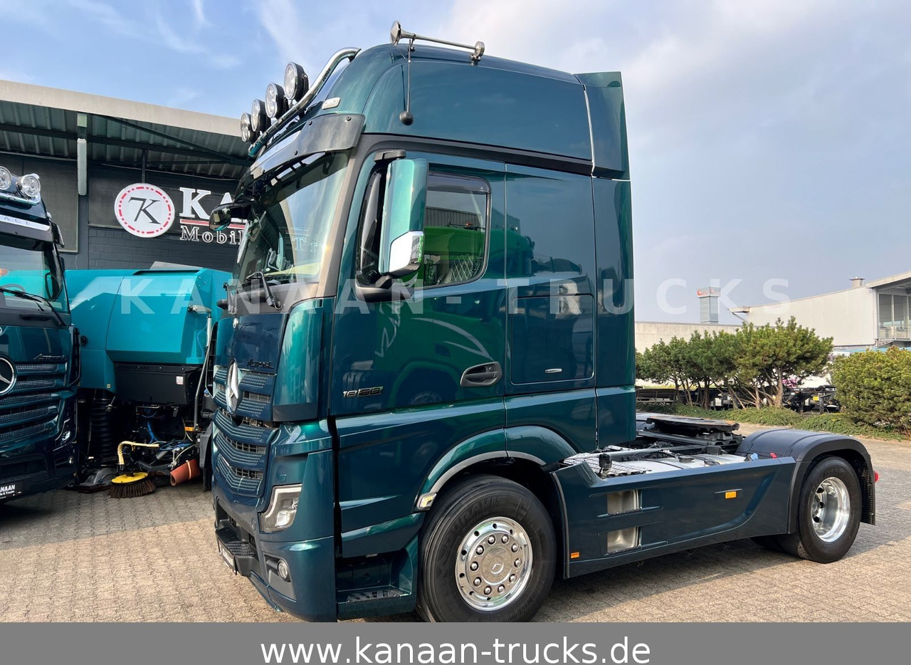 Mercedes-Benz 1858 LS Actros 5 GigaSpace leder Xenon 1860 1863 - Sattelzugmaschine: das Bild 5 Mercedes-Benz 1858 LS Actros 5 GigaSpace leder Xenon 1860 1863 - Sattelzugmaschine: das Bild 5