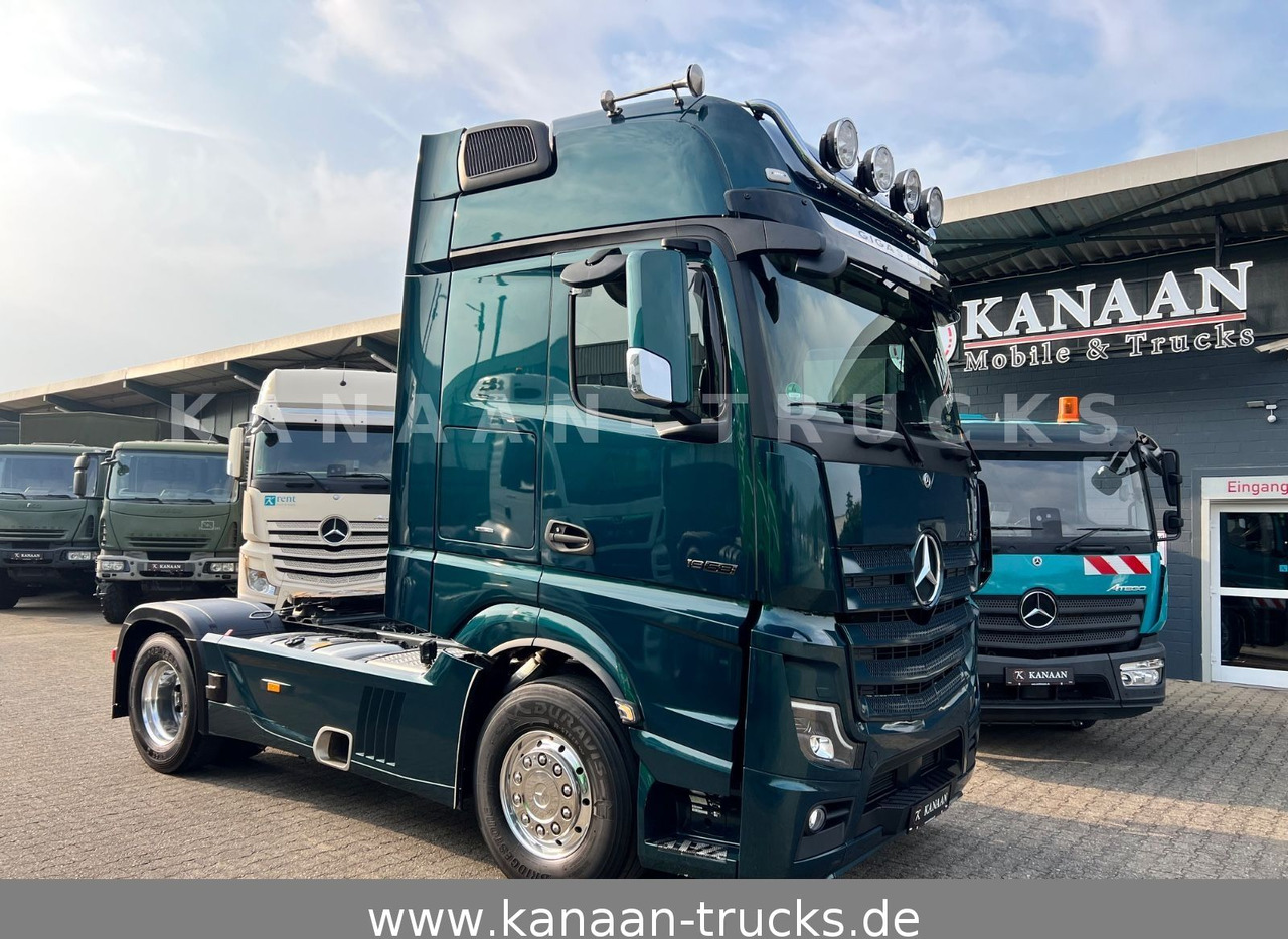 Mercedes-Benz 1858 LS Actros 5 GigaSpace leder Xenon 1860 1863 - Sattelzugmaschine: das Bild 1 Mercedes-Benz 1858 LS Actros 5 GigaSpace leder Xenon 1860 1863 - Sattelzugmaschine: das Bild 1