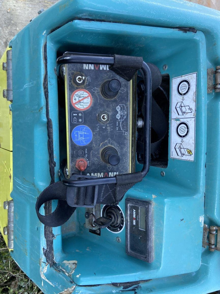 Ammann Rammax 1575 (1324) - Walzenzug: das Bild 4 Ammann Rammax 1575 (1324) - Walzenzug: das Bild 4