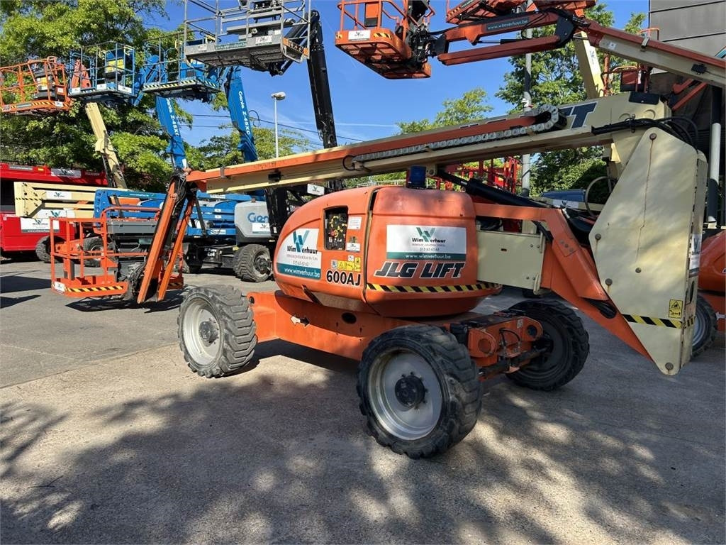 JLG 600 AJ (3218) - Gelenkarmbühne: das Bild 1 JLG 600 AJ (3218) - Gelenkarmbühne: das Bild 1
