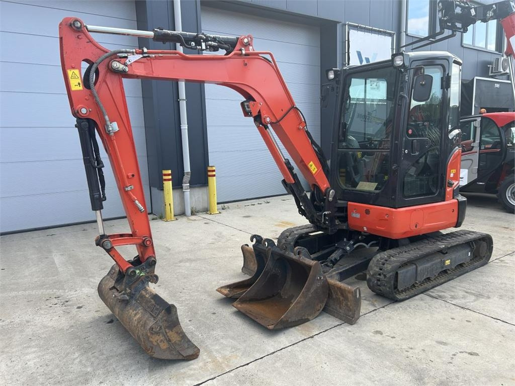 Kubota U36-4 (7398) - Minibagger: das Bild 2 Kubota U36-4 (7398) - Minibagger: das Bild 2