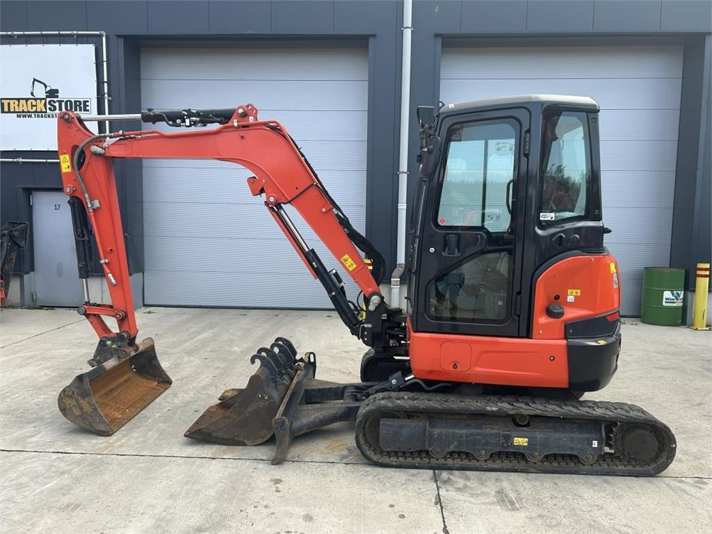 Kubota U36-4 (7398) - Minibagger: das Bild 1 Kubota U36-4 (7398) - Minibagger: das Bild 1