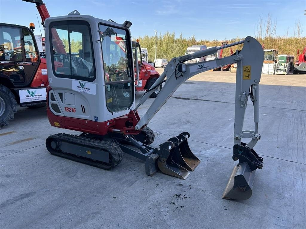 Takeuchi TB216 (11387) - Minibagger: das Bild 2 Takeuchi TB216 (11387) - Minibagger: das Bild 2