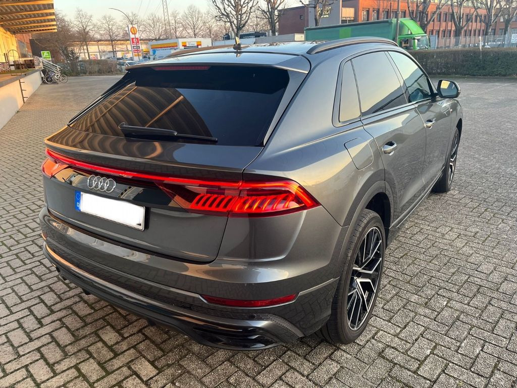 Audi Q8 50 TDI quattro tiptronic 22 Zoll*3xSline*Pano Audi Q8 50 TDI quattro tiptronic 22 Zoll*3xSline*Pano - SUV/ Geländewagen: das Bild 2 Audi Q8 50 TDI quattro tiptronic 22 Zoll*3xSline*Pano Audi Q8 50 TDI quattro tiptronic 22 Zoll*3xSline*Pano - SUV/ Geländewagen: das Bild 2