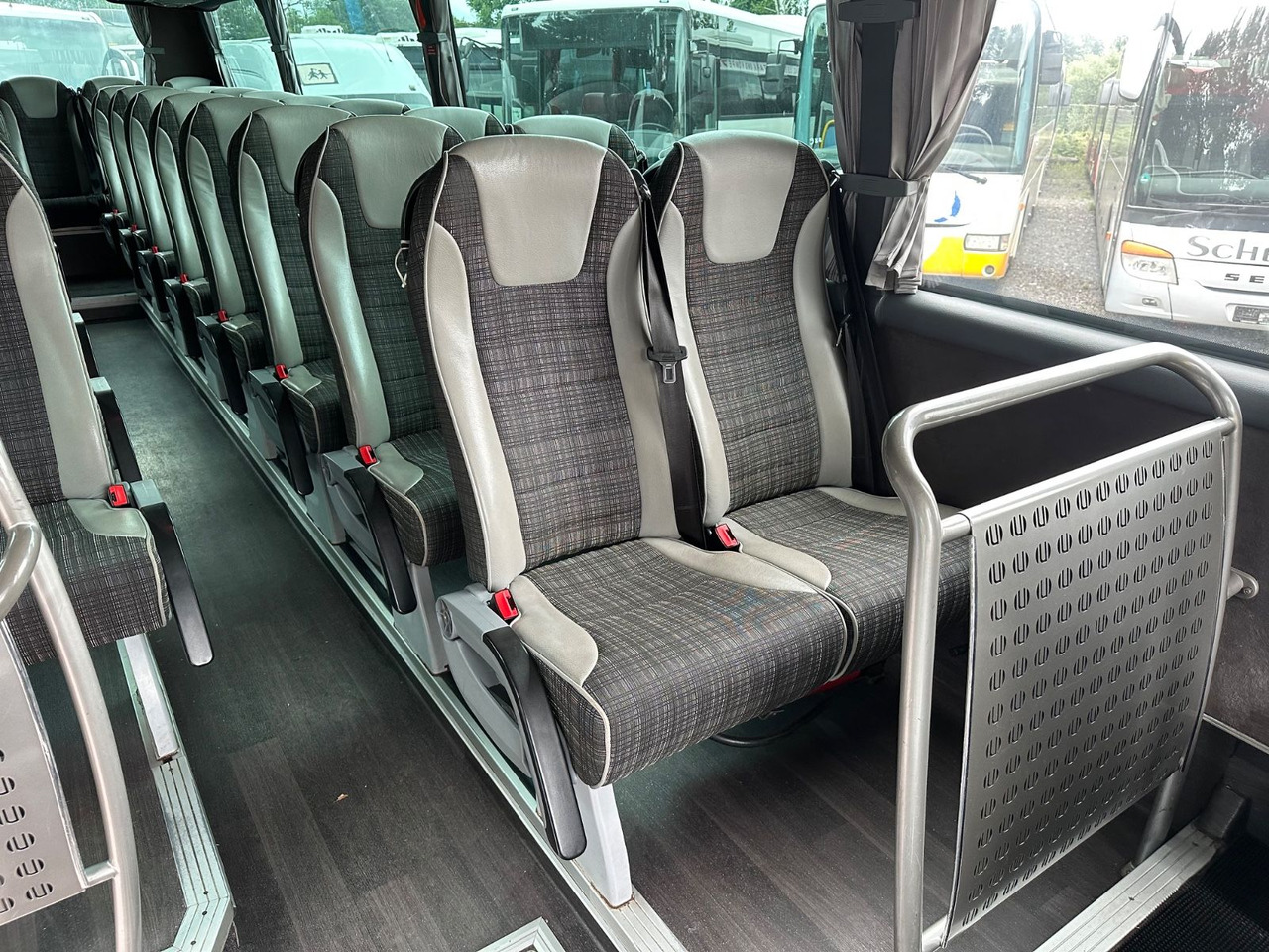 Mercedes-Benz Atego Unvi (DE*Klima*35 Sitze) O350 K/ Tourino - Kleinbus, Personentransporter: das Bild 5 Mercedes-Benz Atego Unvi (DE*Klima*35 Sitze) O350 K/ Tourino - Kleinbus, Personentransporter: das Bild 5