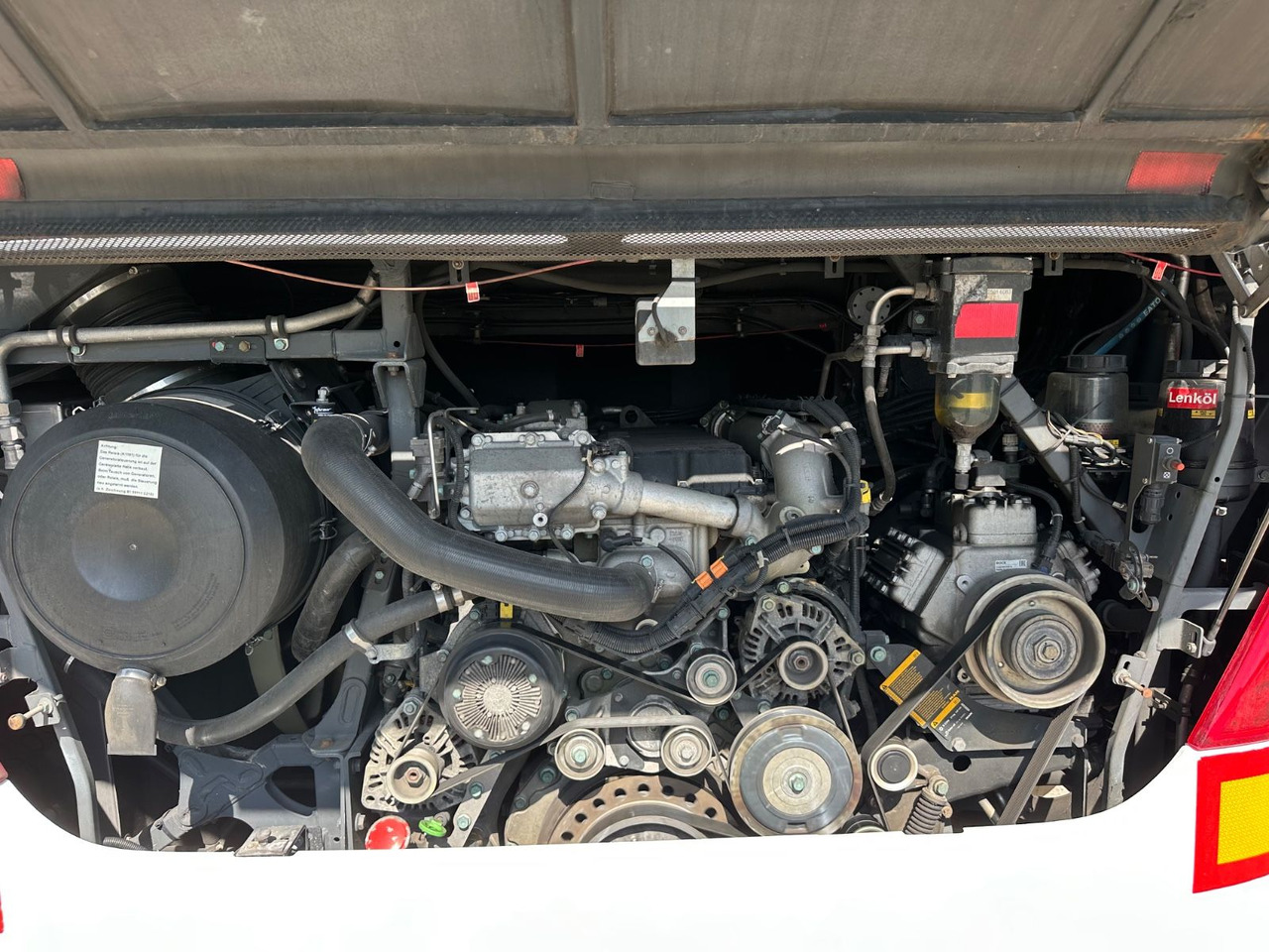 Neoplan P06 Skyliner L (83 Sitze*TOP*Motor Neu*Panorama) - Doppeldeckerbus: das Bild 4 Neoplan P06 Skyliner L (83 Sitze*TOP*Motor Neu*Panorama) - Doppeldeckerbus: das Bild 4